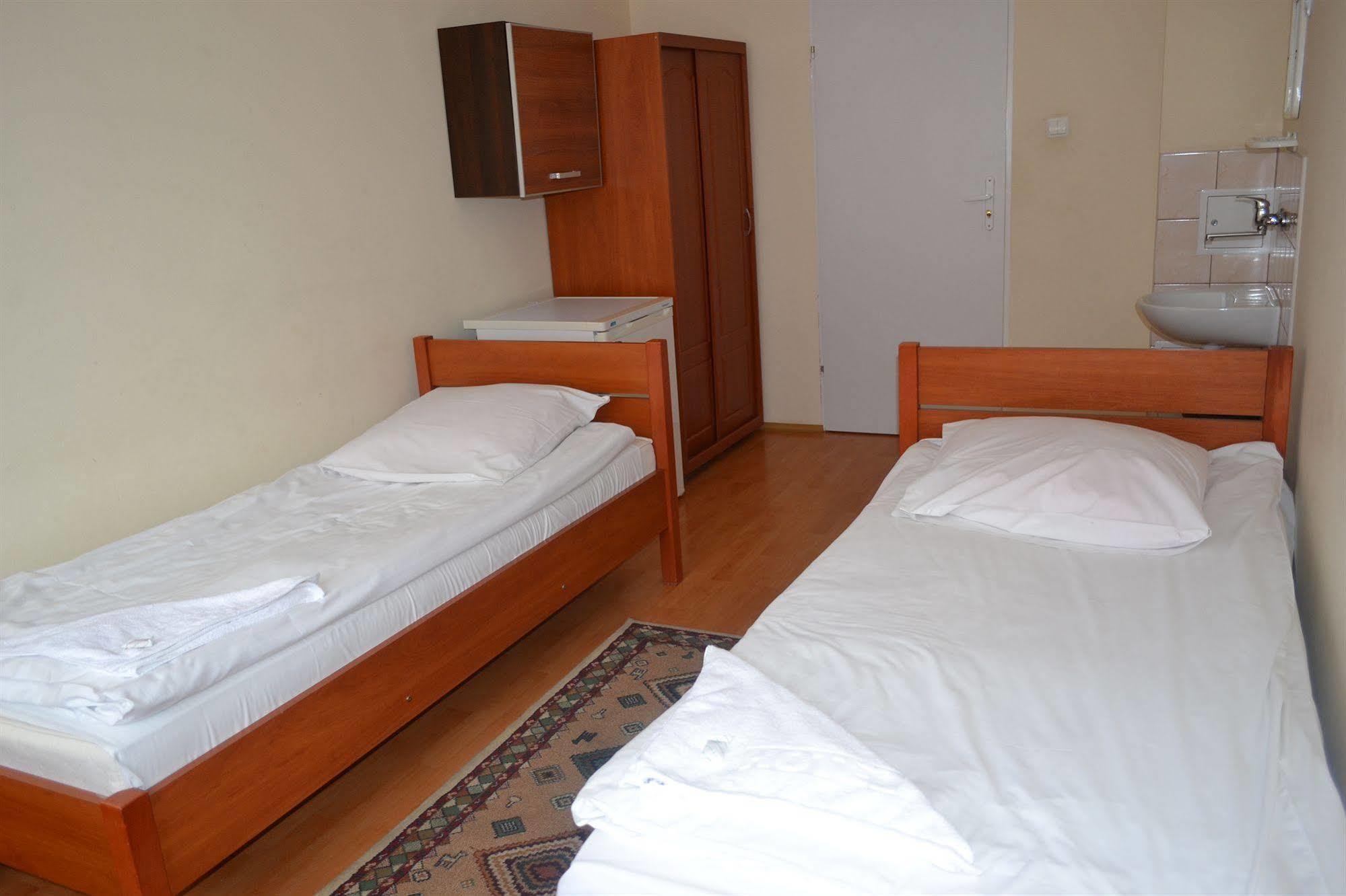 Trio Hostel Wroclaw Ngoại thất bức ảnh