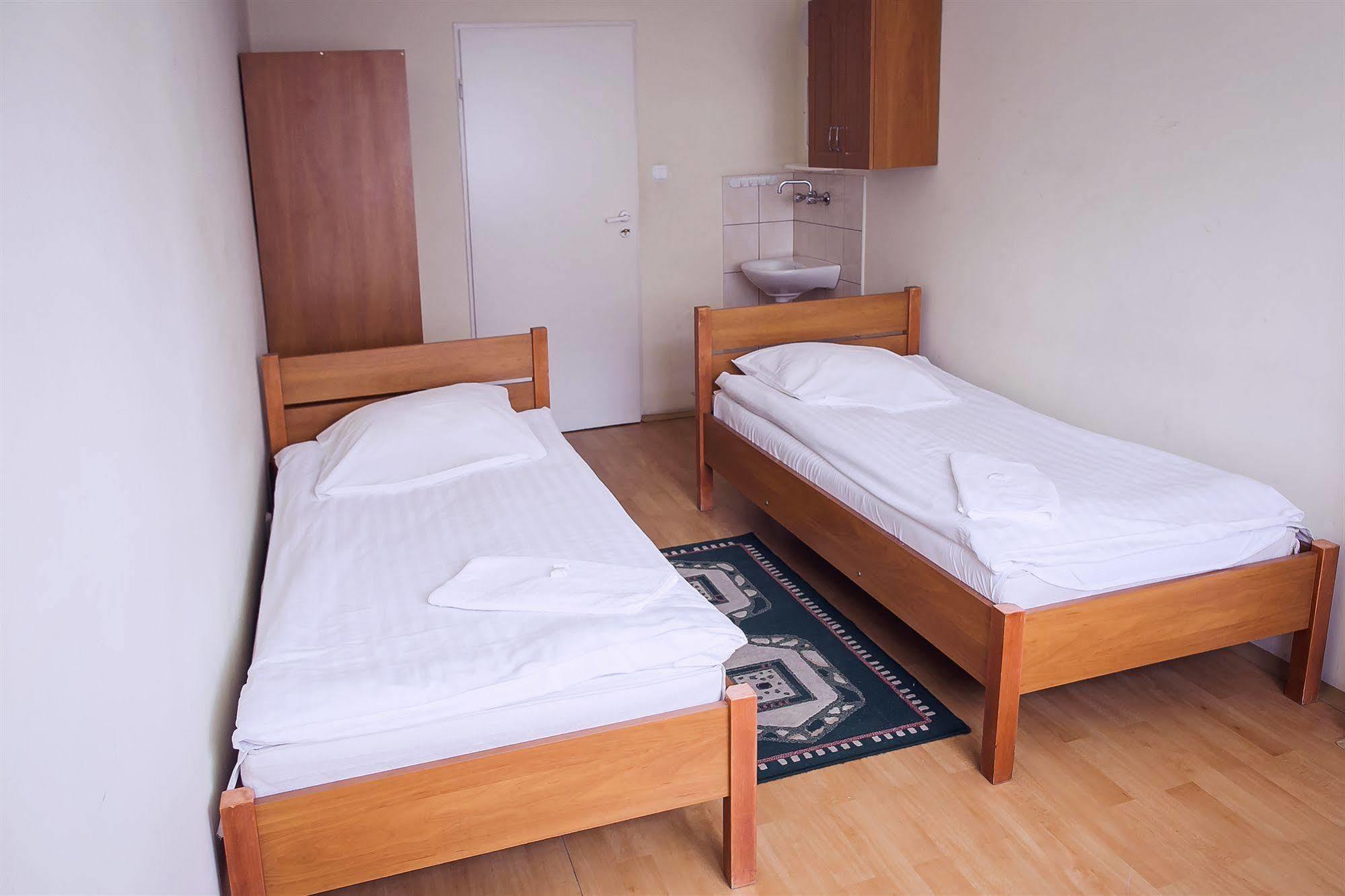 Trio Hostel Wroclaw Ngoại thất bức ảnh